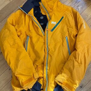 Helly Hansen Men’s ski jacket and pants.